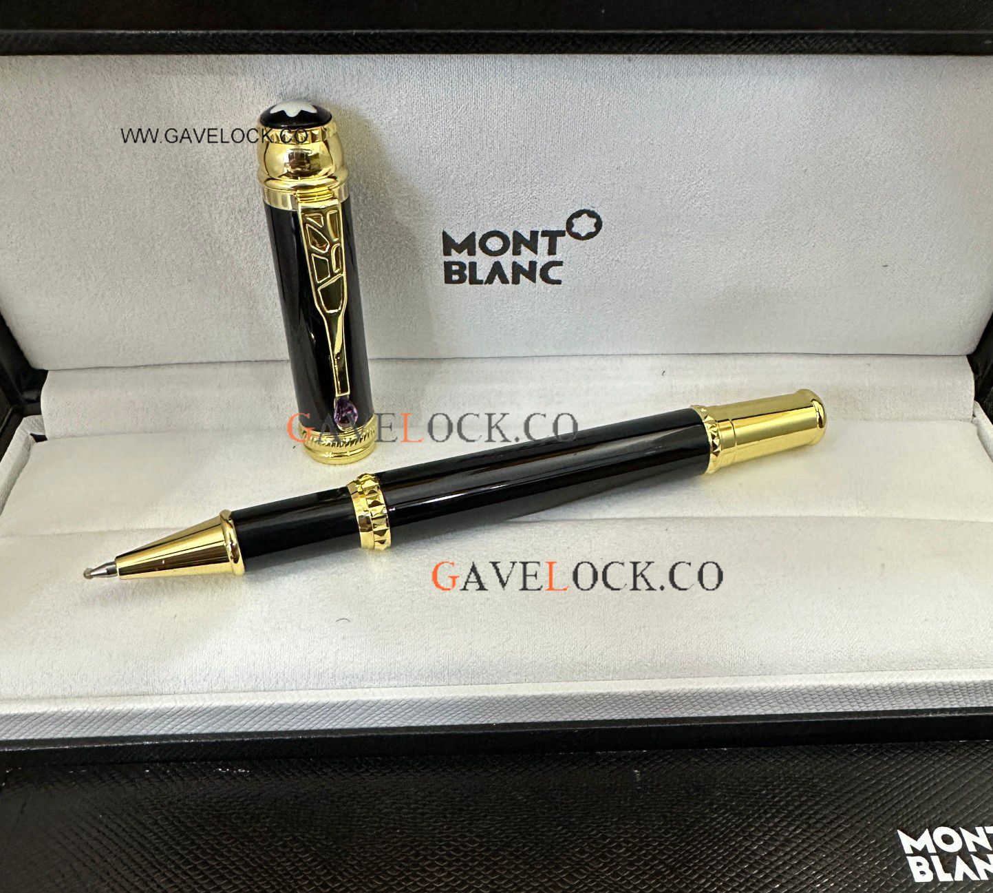 AAA Copy Montblanc Black & Gold Rollerball Scipione Borghese
